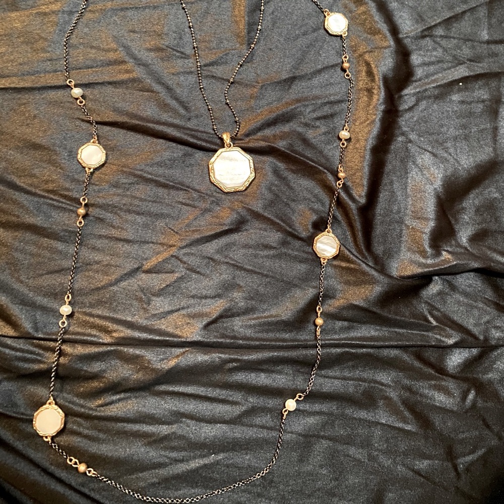 Lia Sophia fashion necklace
